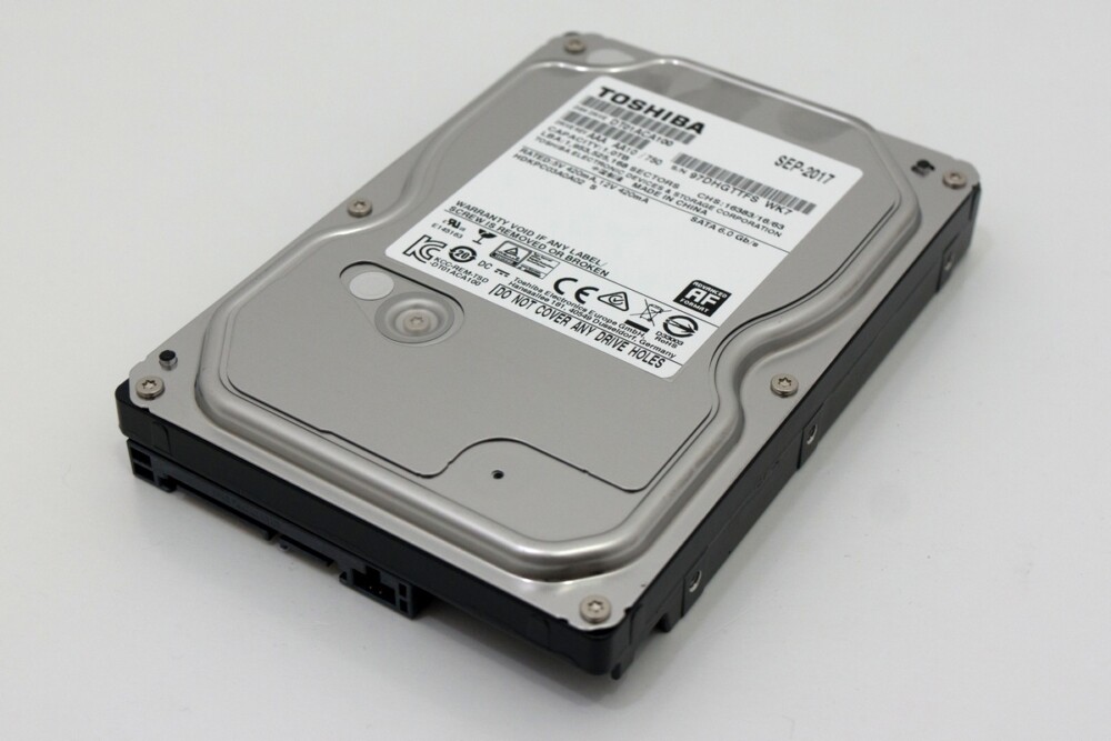 Жесткий диск (HDD) Toshiba 1TB 7200rpm 32MB 3.5" SATA3 (DT01ACA100)