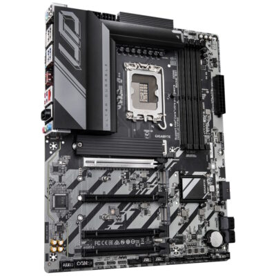 MB LGA1851 GIGABYTE Z890 UD WIFI6E,4xDDR5,17xUSB,ATX,M.2,4PCIe16x,DP